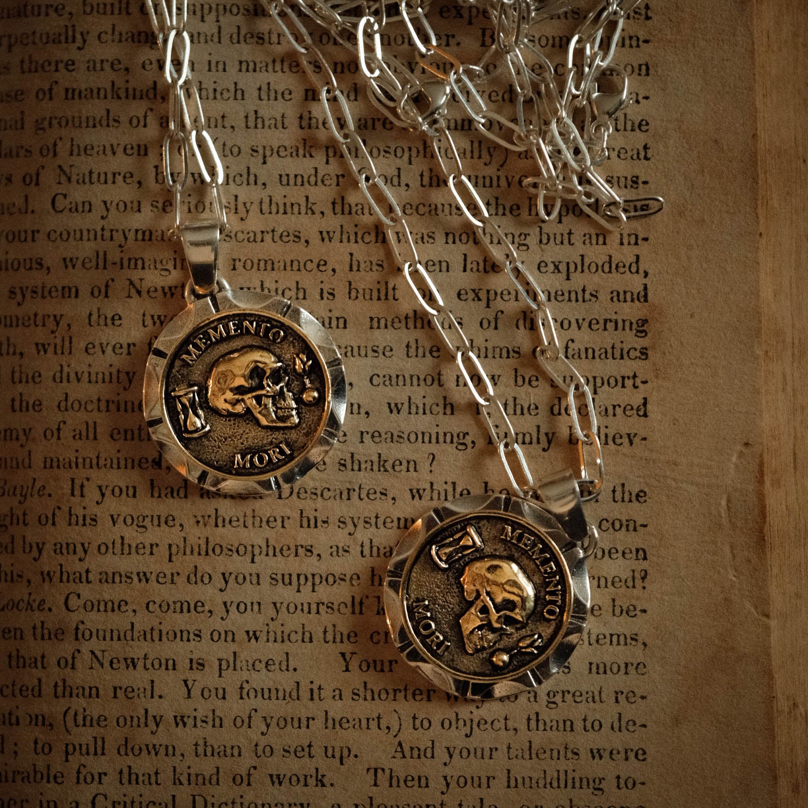 Memento Mori Premium Pendant - Image 4